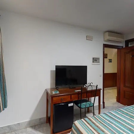 Hotel La Parrita 3*