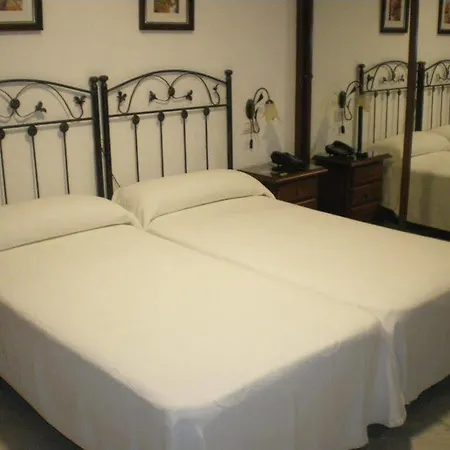 La Parrita Hotel